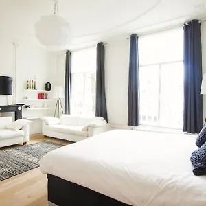mokum-suites.amsterdamhotelsnl.com/